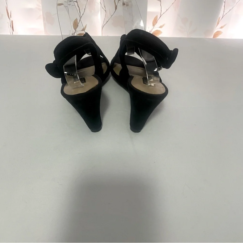 Aubrey Lynn “Veronica”, Slip On Wedge, Open Toe Shoe, Size 7.5M
